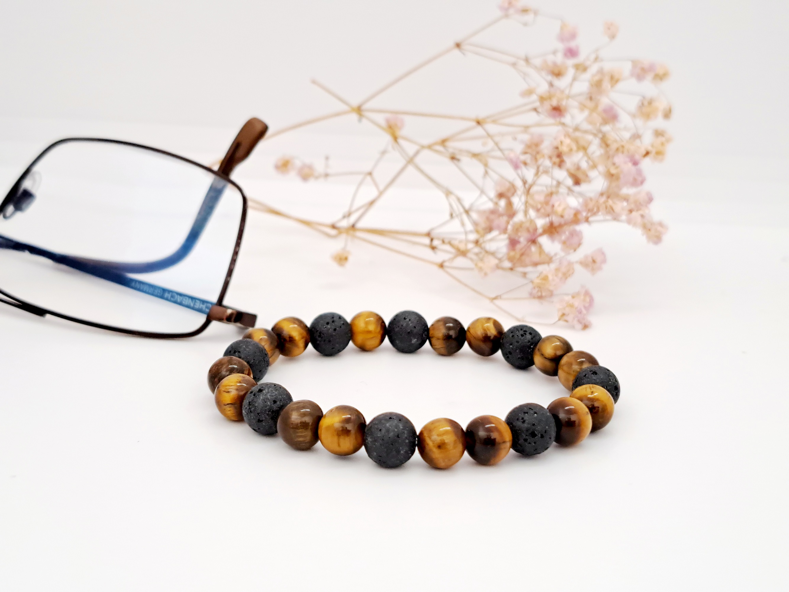 A quel poignet porter son bracelet en pierres naturelles ? Poignet